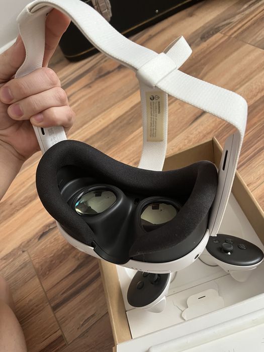 VR шлем Meta quest 3 128 gb продам или обмен