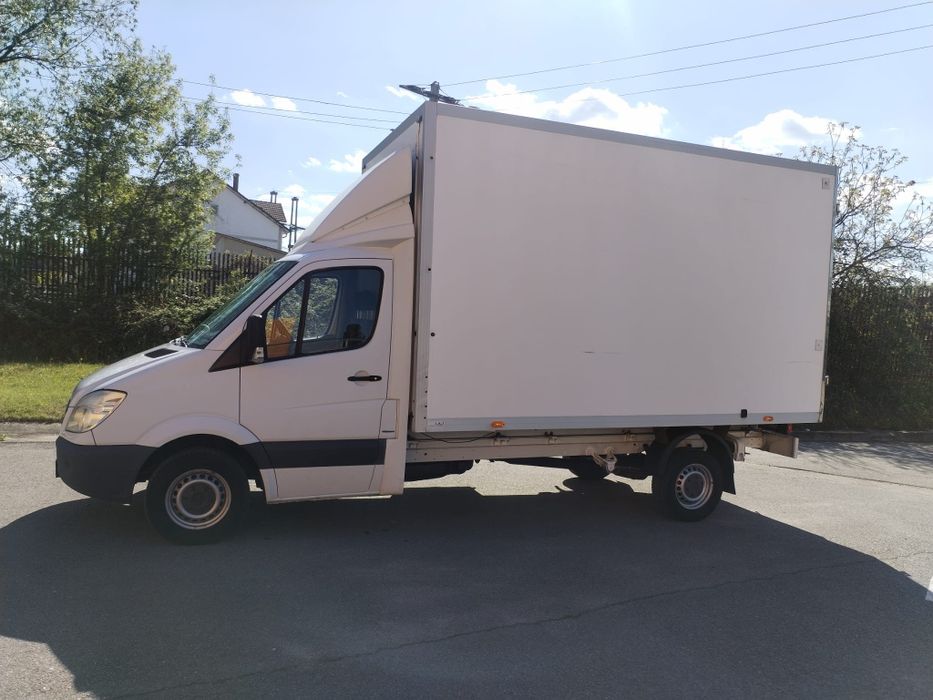 Vând Mercedes sprinter