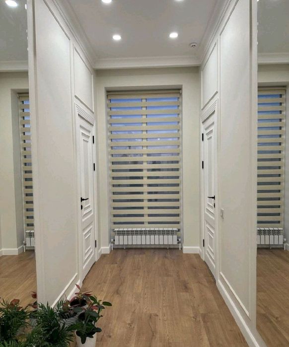 Жалюзи первых рук жалюзи