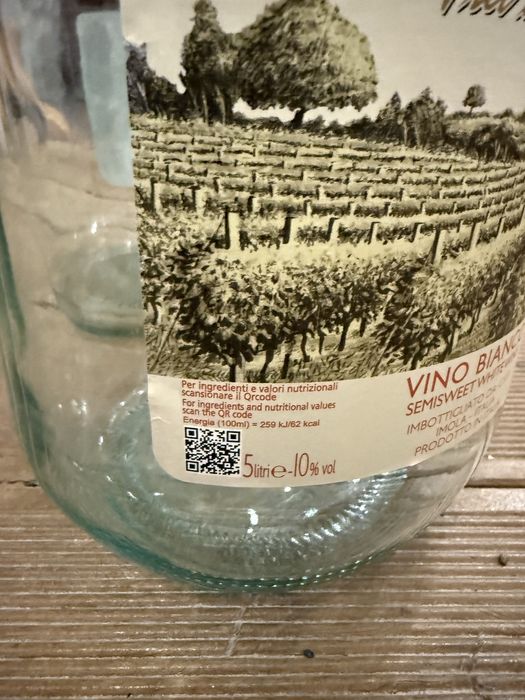 Продам бутылки 5 л