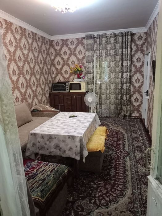 Chilonzor 10kvartldan 2/3xonali qilngan kvartira sotiladi