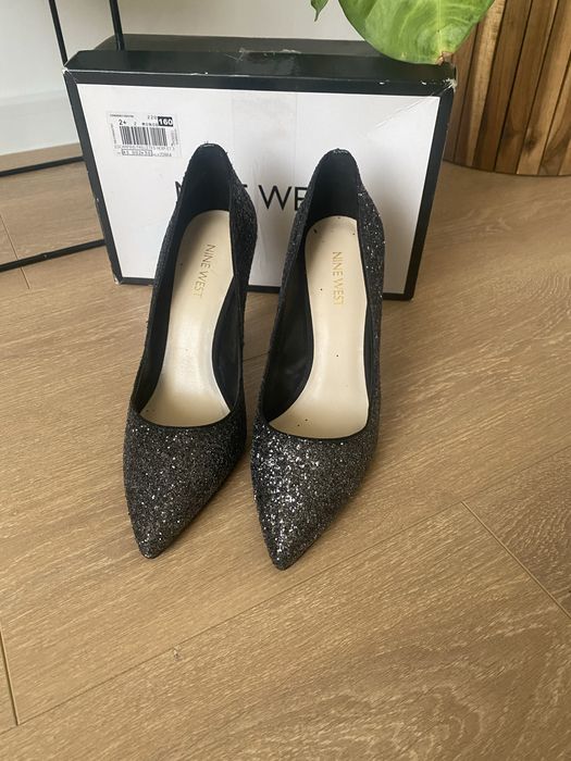 Nine West нови с кутия високи обувки с брокат