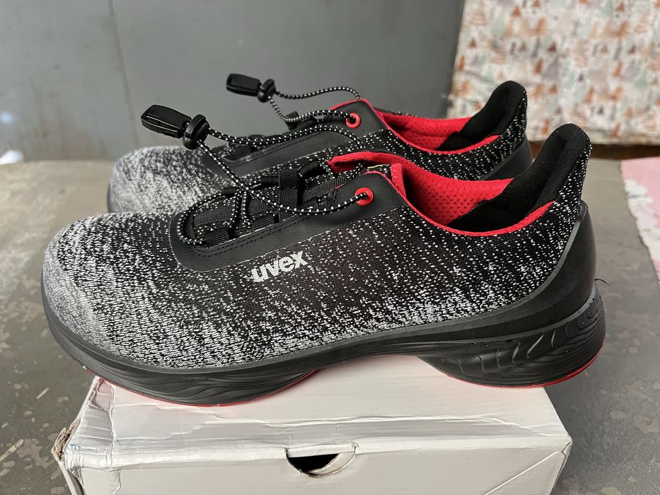 Vand pantofi protectie Uvex marimea 45