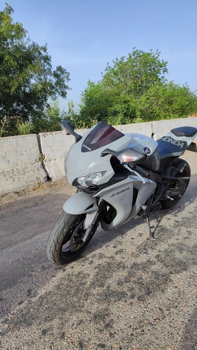 Honda cbr1000rr 2011
