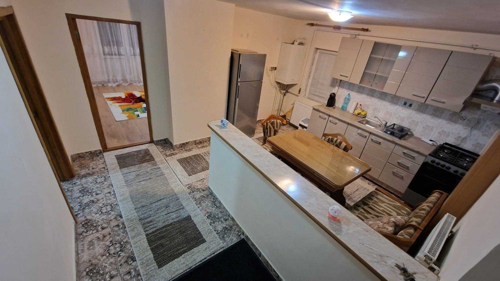 Inchiriez apartament 3 camere - centrul orasului Pantelimon