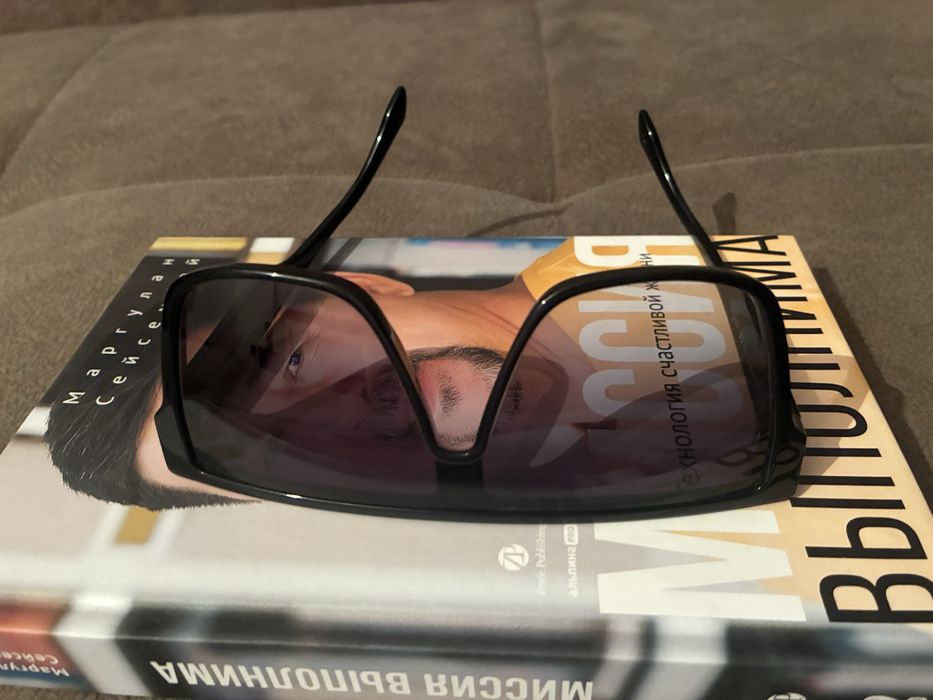 Продам очки Alexander McQWEEN