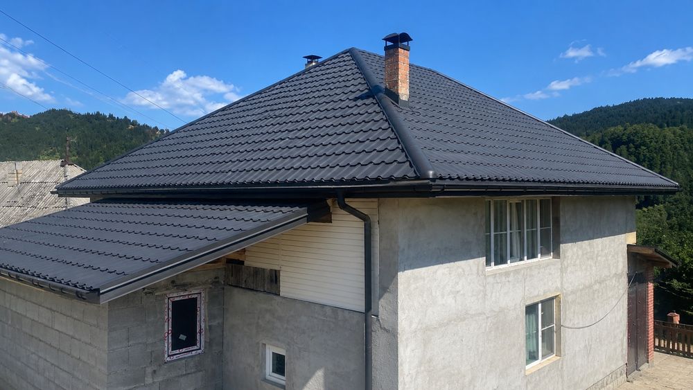 Montaj Acoperisuri – Reparatii acoperisuri – Mansardare – Dulgherie: 

Va punem la dispozitie servicii de montaj acoperisuri, reparatii