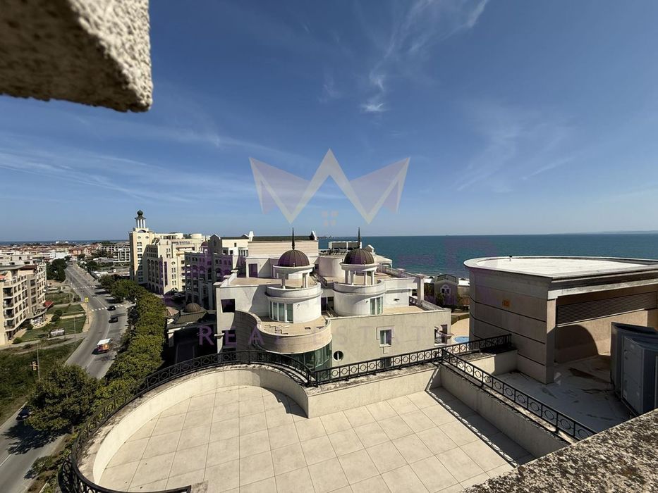 Продава се Тристаен апартамент в Поморие - 127 кв.м за 646 €/кв.м - Снимка #2