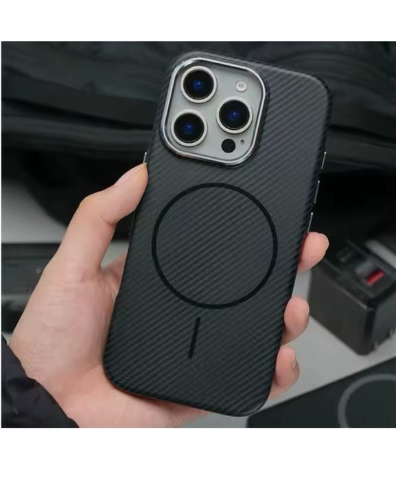 Iphone 15 PRO 15 PRO MAX 16 PRO 16 PRO MAX Husa Carbon Mag Ring Neagra