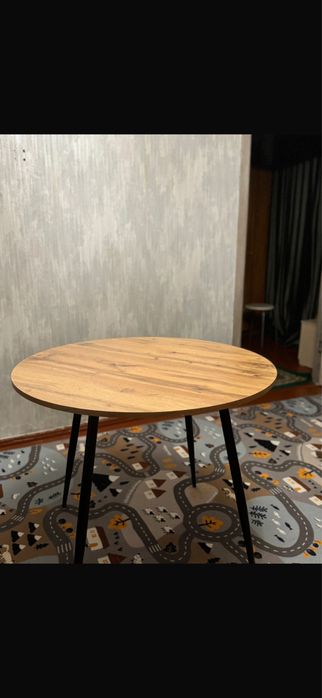 Стол круглый кухонный
