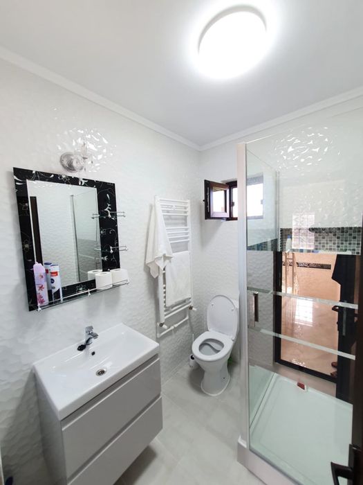 Vila Navodari, direct proprietar