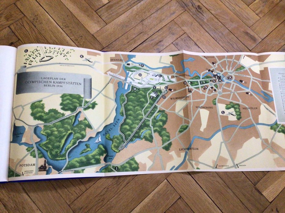 Продавам два спортни Алманаха от олимпияда 1936 Германия Ww2