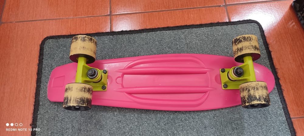 Vând Skateboard pt. Copii și adulți din silicon 100kg