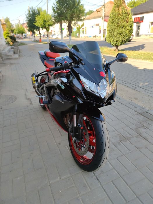 Suzuki gsxr 750 k9