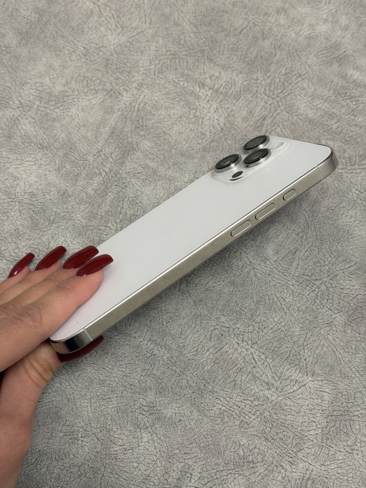 iPhone 16 Pro Max White Titanium
