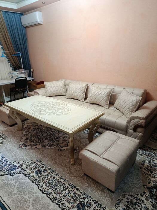 Stol sotiladi mdf dan yasalgan