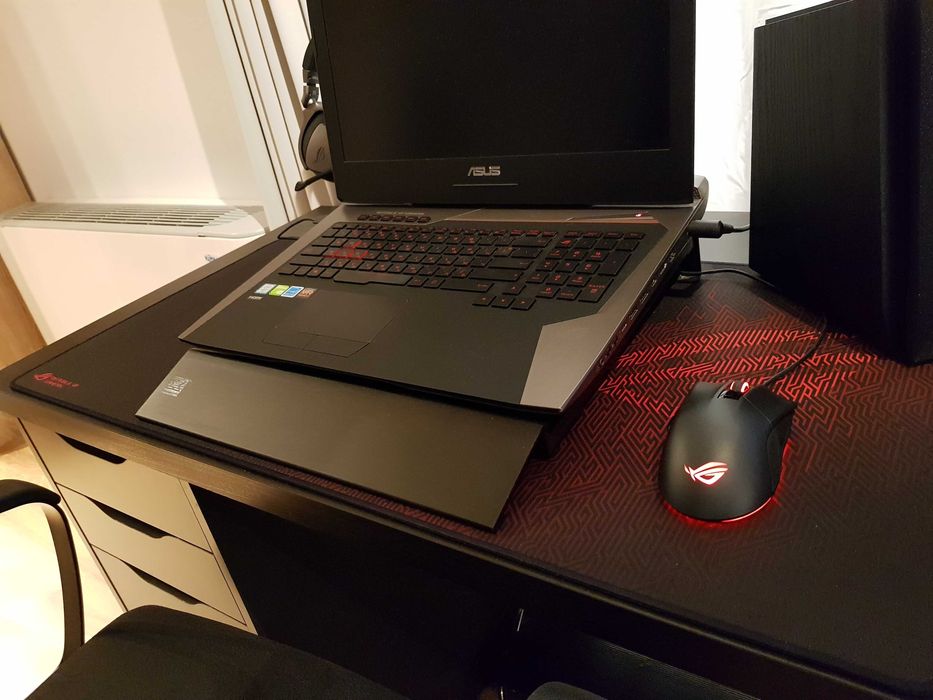 Asus ROG Гeймърски Лаптоп, i7, GTX 1070 8GB, 32GB RAM