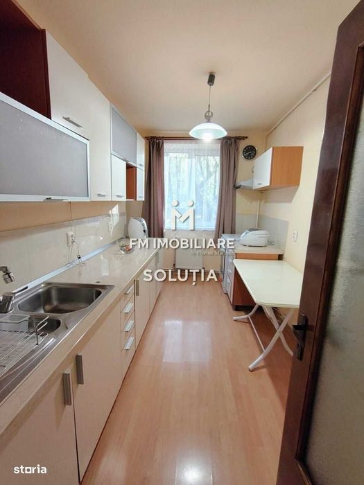Apartament 3 camere decomandat, zona Vivo Mall