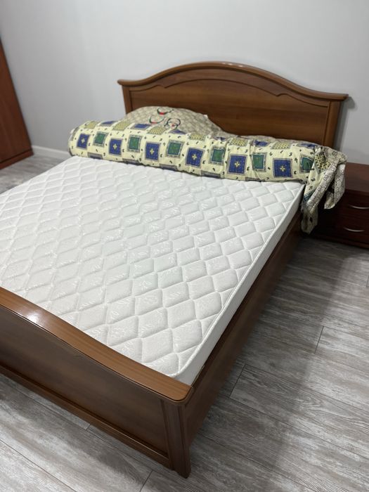 Продам кровать и шкаф