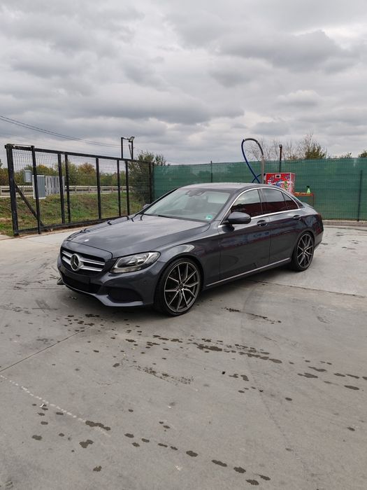 Mercedes Benz C180