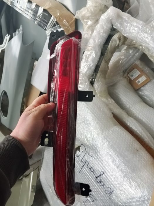 Orqa Chap Otrajatel Dongfeng EP 008