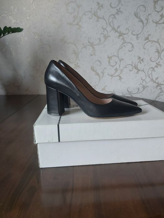 Продам туфли кожанные