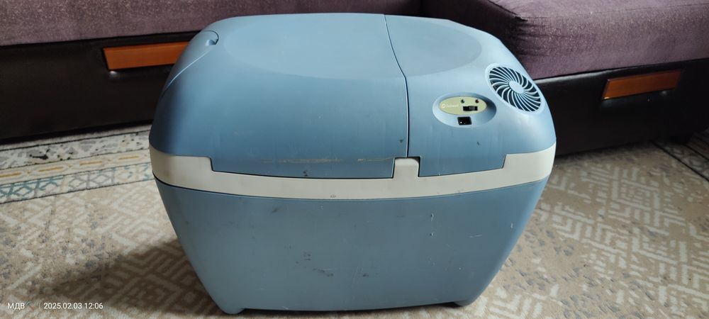 Холодильник термоэлектрический.