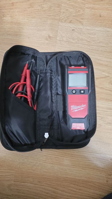 Tester automat de tensiune / continuitate Milwaukee 2212-20