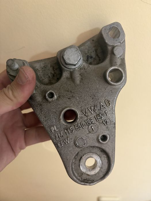 Стойка тампон двигател 6Q0199185T VW Polo Audi A1 Skoda Fabia Seat Ibiza 1.2 TSI 1.4