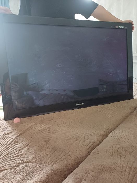 Продаю цветной телевизор б/у