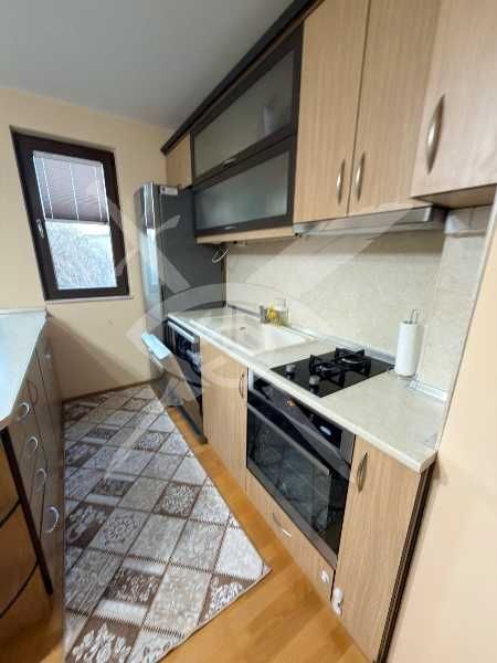 Дава се под наем Тристаен апартамент в Пловдив, Гагарин - 120 кв.м за 618.12 € - Снимка #1