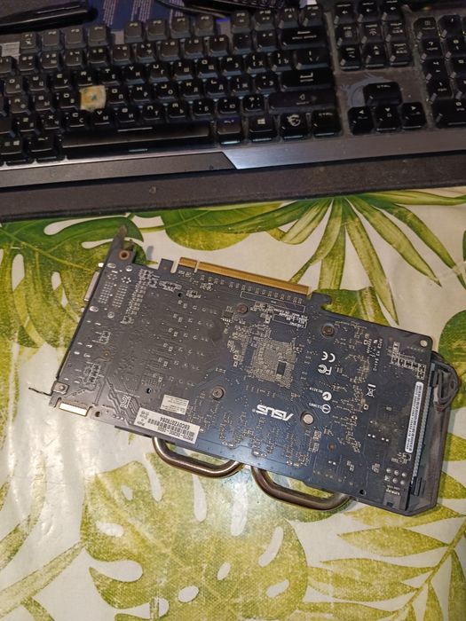 Видеокарта 2 gb AMD R9 270