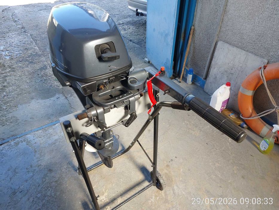 Yamaha 9.9HP 4тактов извънбордов двигател!