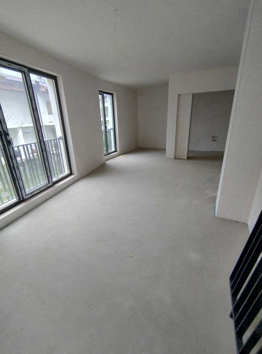 Продава се Тристаен апартамент в Варна, Бриз - 106 кв.м за 1906 €/кв.м - Снимка #2