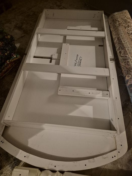 Продам стол ,разброный