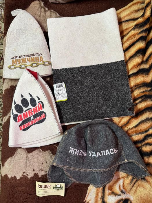 Шапки ,-шарфы ..