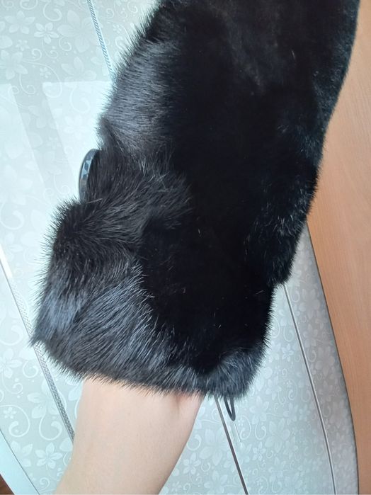Продам норковую шубу