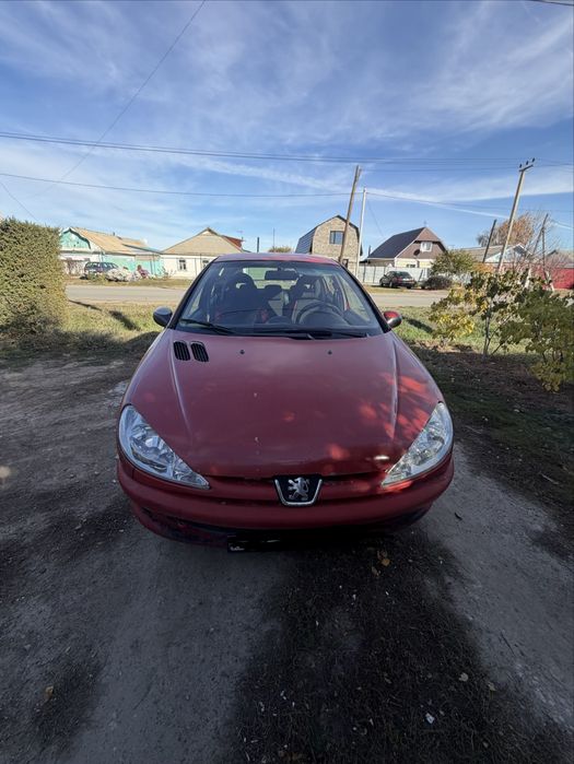 Продам автомобиль Peugeot 206