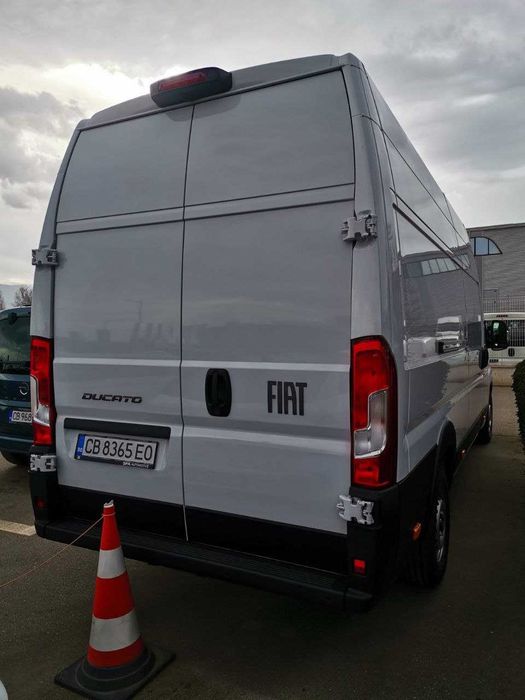 Чисто нови седалки и преграда за  бус Ducato 2025г.