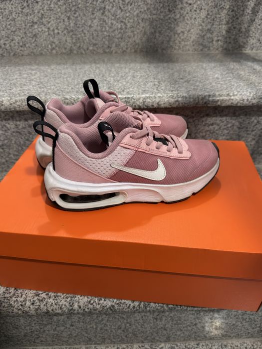 Nike детски маратонки 32н