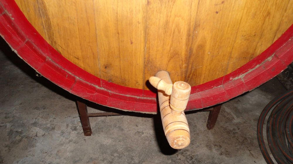 Дъбова     бъчва