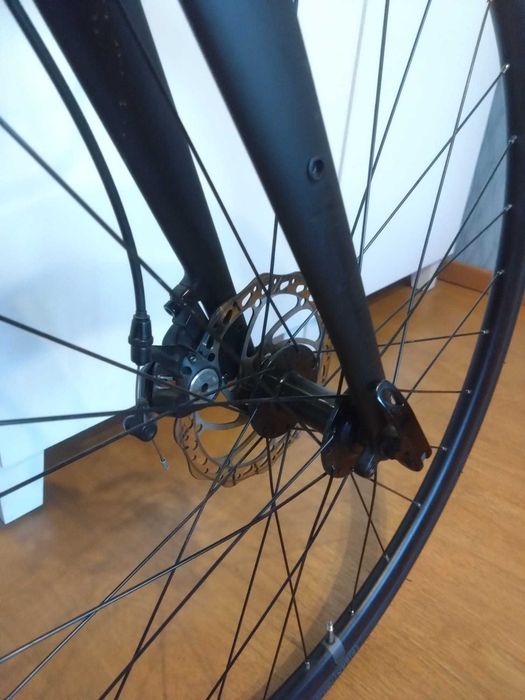 Bicicleta TRIBAN RC500 Flat Bar - marimea M - Culoare Gri Carbon - Furca Carbon - Cadru aluminiu