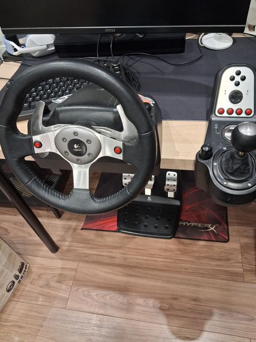 Руль Logitech G25 комплект, в хорошем состоянии