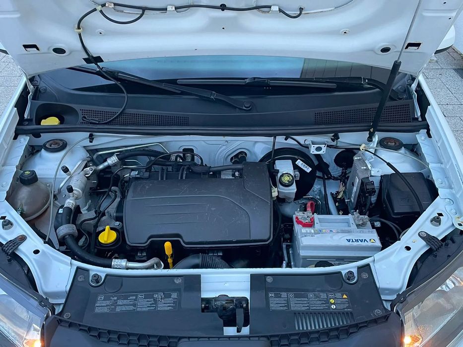 Dacia Logan Aer conditionat, Servodirectie, 2015