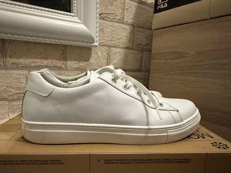 Маратонки естествена кожа