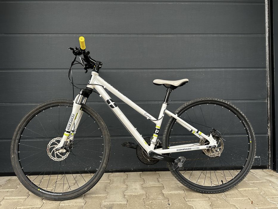 Хибриден велосипед Compass Contour 28” S”