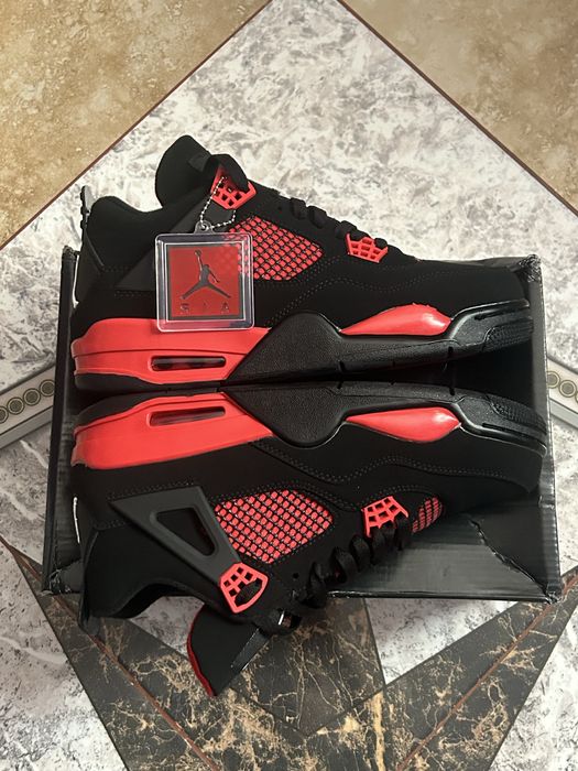 Jordan 4 retro red thunder