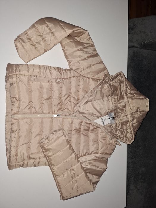 Дамско яке бежово