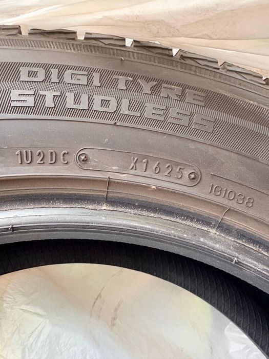 Dunlop шины комплект