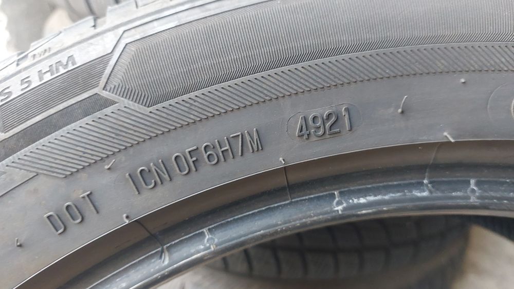 Летни гуми 235/50/19 Barum Bravuris 5HM 2 броя